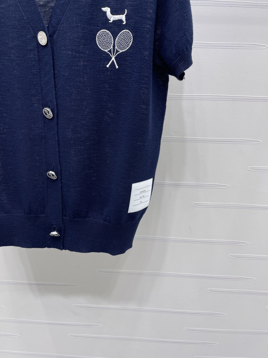 Women's short sleeves